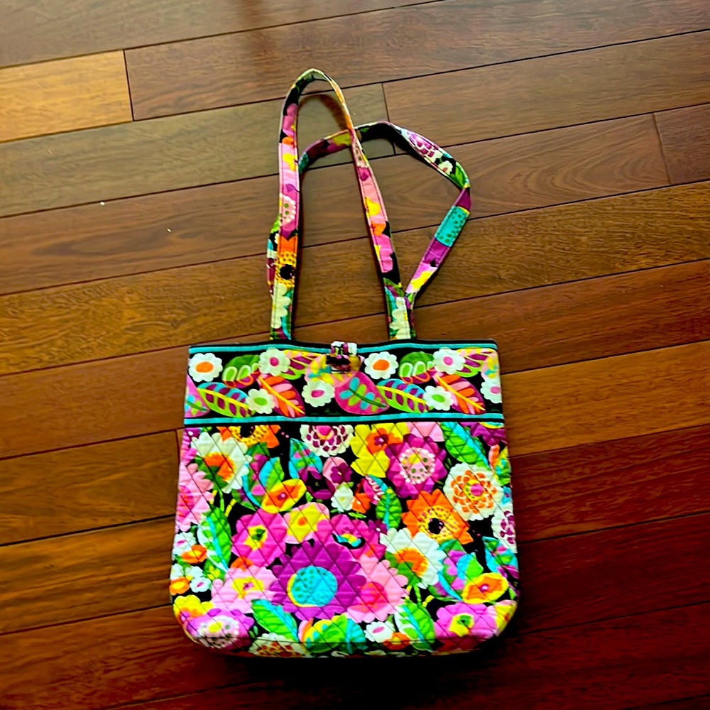 Slightly used clothe quilted Vera Bradley small tote bag